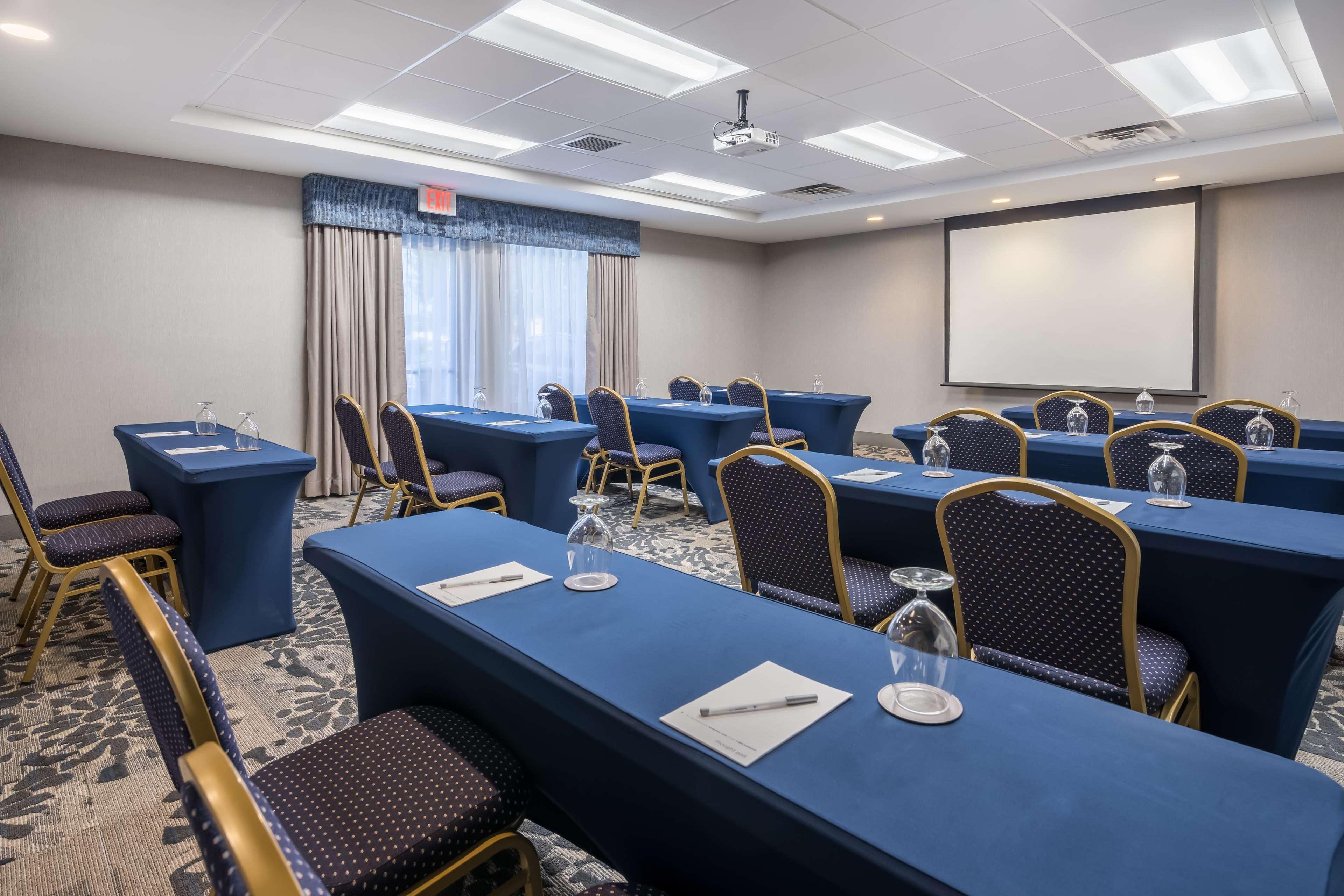 Hampton Inn Плімут-Мітінґ Екстер'єр фото